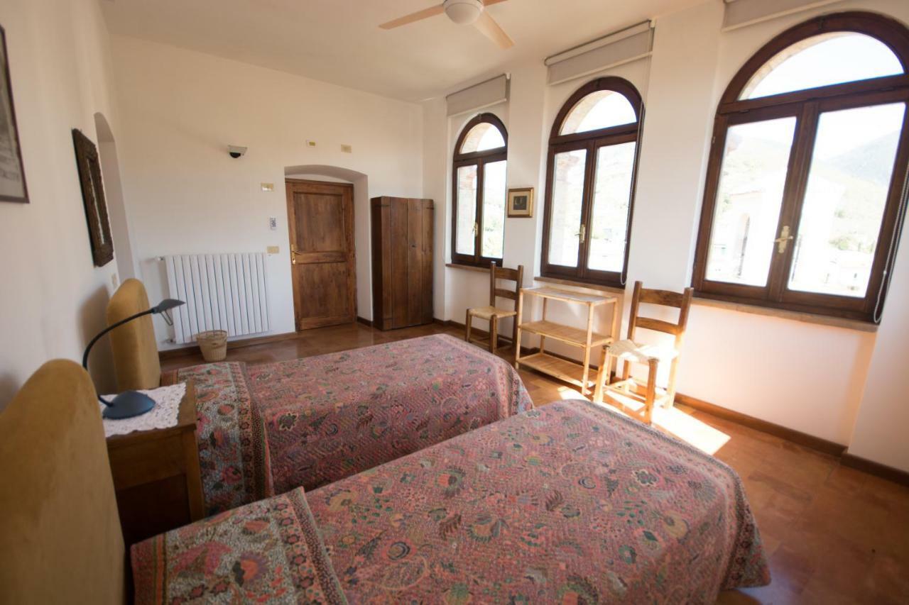 Casa Dei Lecci Διαμέρισμα Φολίνιο Εξωτερικό φωτογραφία