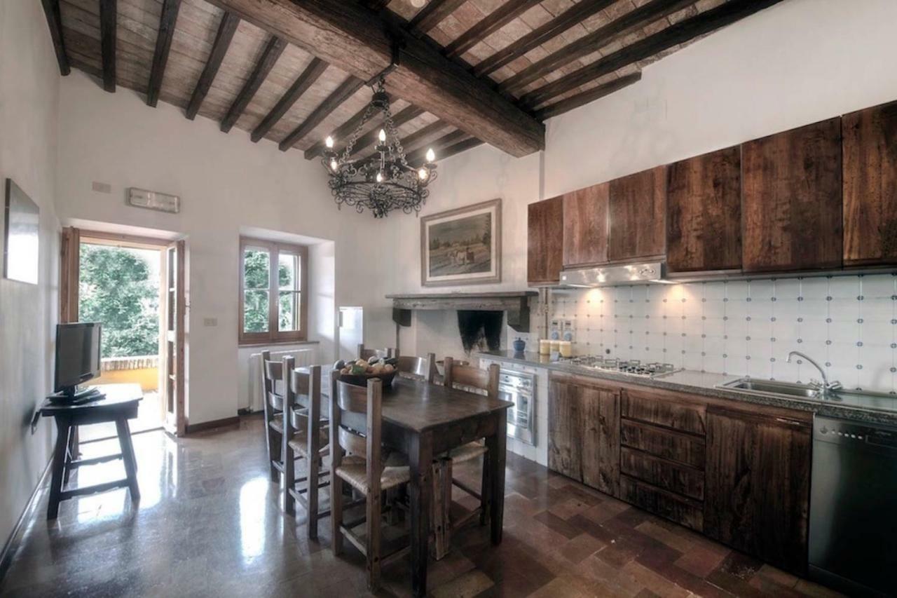 Casa Dei Lecci Διαμέρισμα Φολίνιο Εξωτερικό φωτογραφία