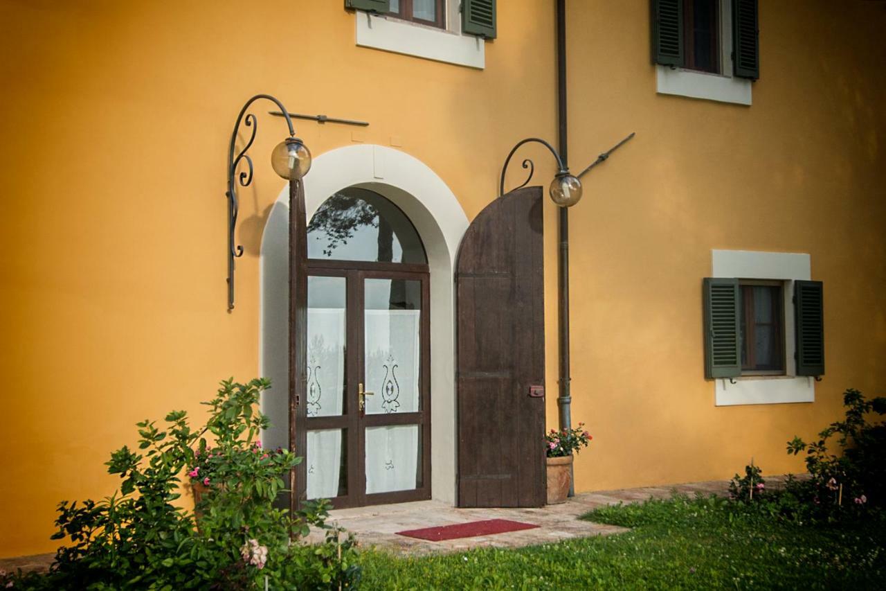 Casa Dei Lecci Διαμέρισμα Φολίνιο Εξωτερικό φωτογραφία